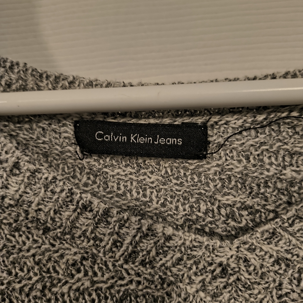 Calvin Klein Gray Crew Neck Sweater - Picture 2 of 2